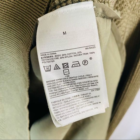 BANANA REPUBLIC Olive Waffle Knit Sweater - Picture 7 of 7